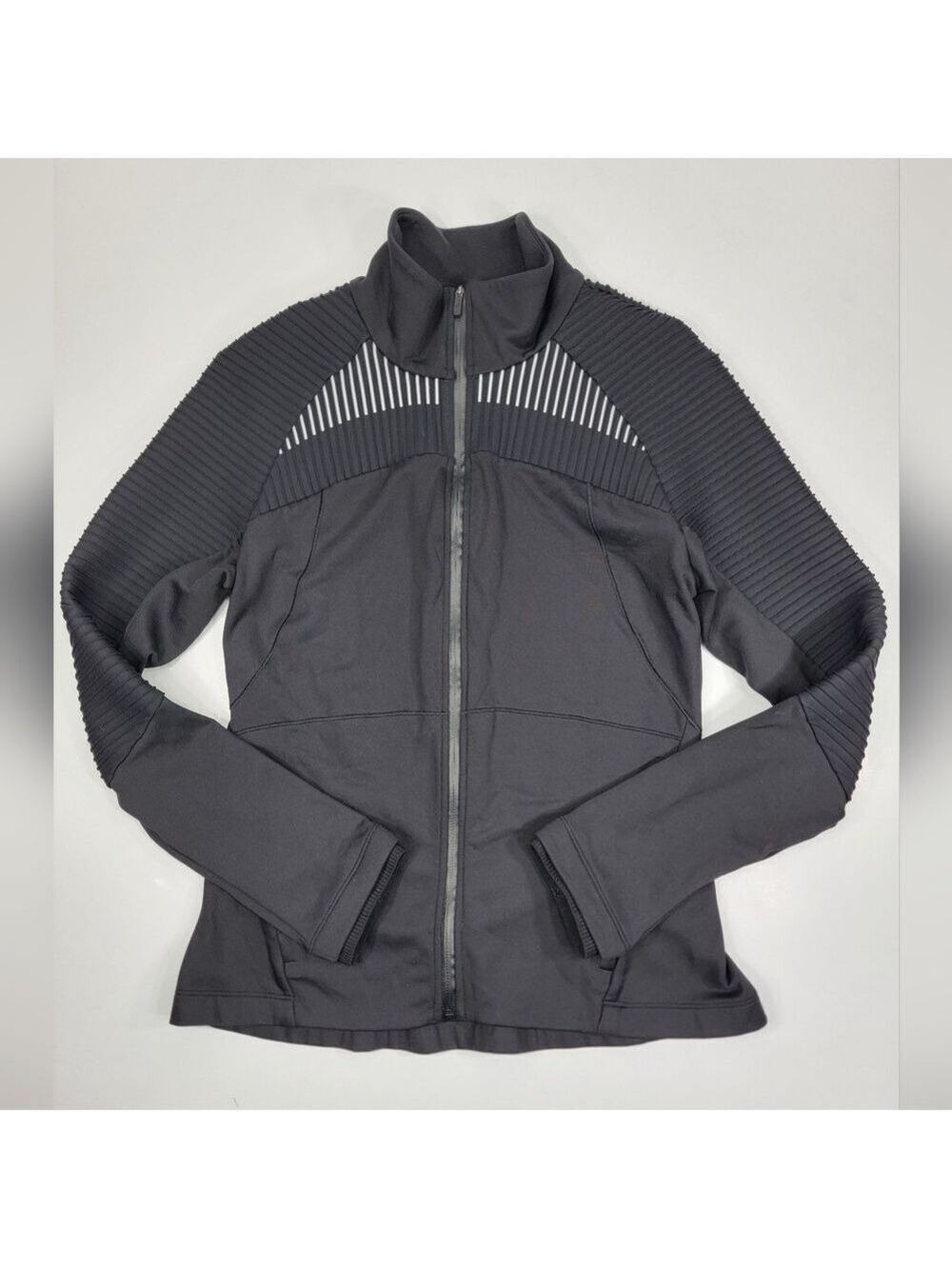 Lululemon Chill Going Strong Jacket Women's 8 Black Athletic Running Full Zip - Picture 1 of 12